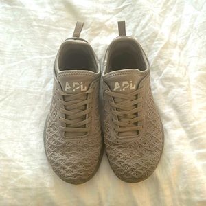 APL gray sneakers in good condition, size 8